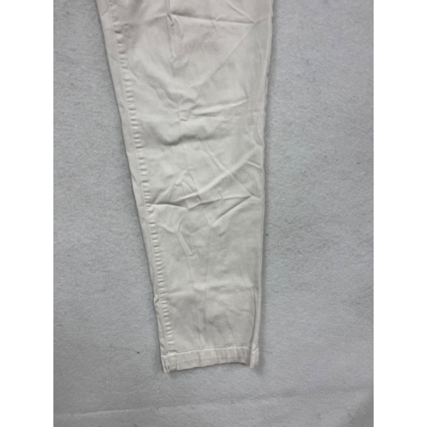 G.H. Bass & Co. Beige Chino Pants Size 8 #209A