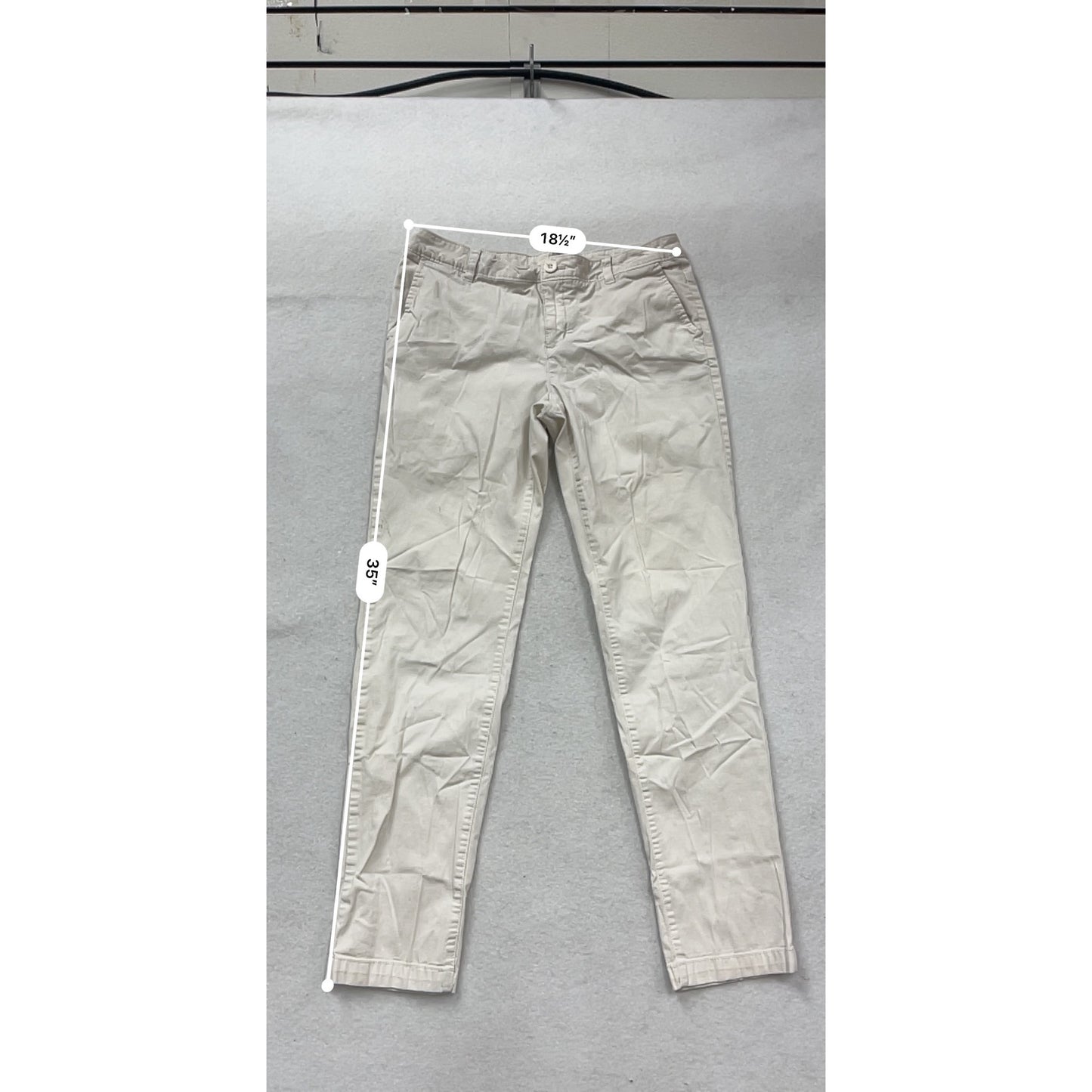 G.H. Bass & Co. Beige Chino Pants Size 8 #209A