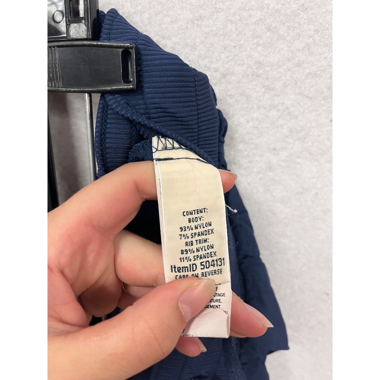 L.L. Bean Nylon/Spandex Cargo Pants Small #417A