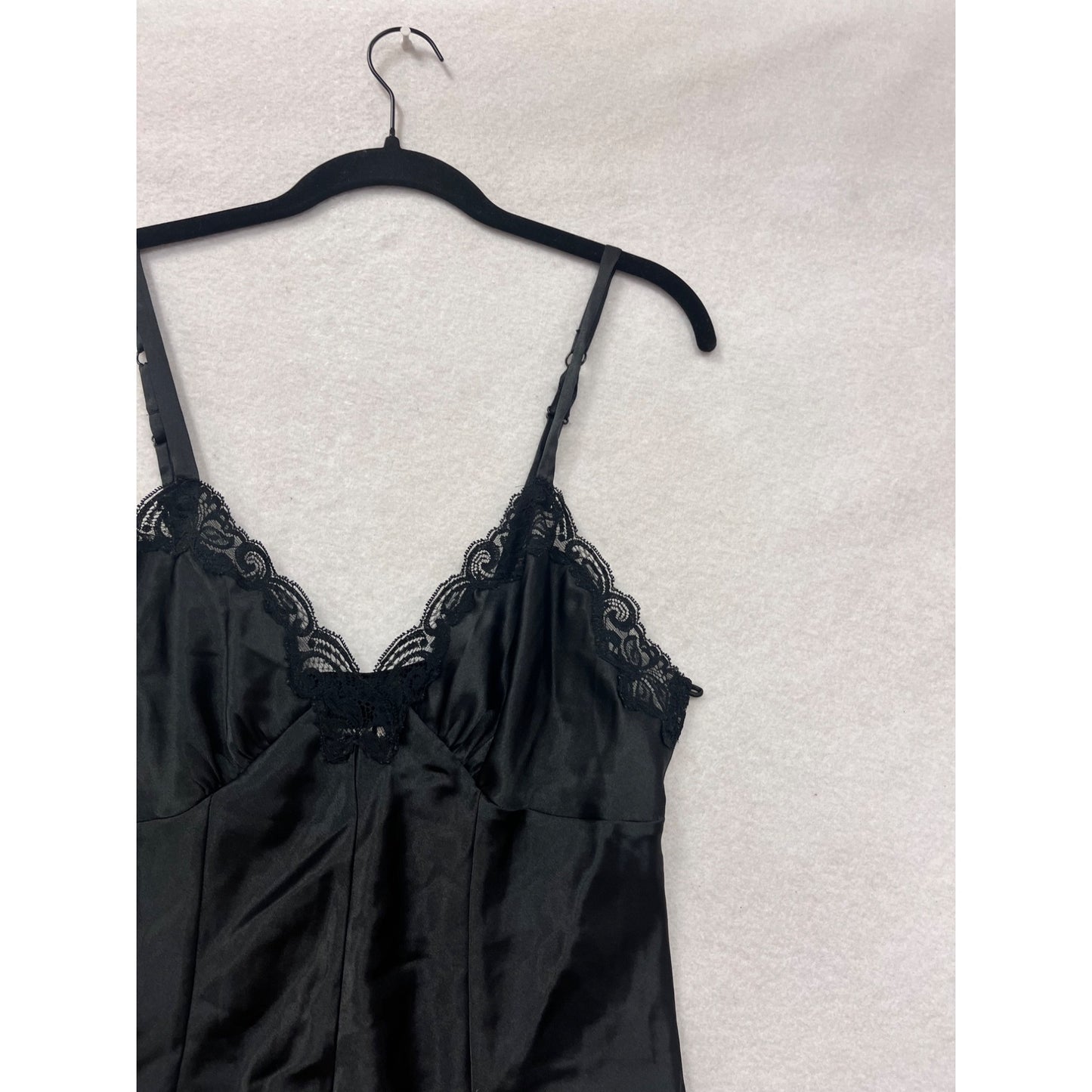 Cacique Womens Black Satin & Lace Chemise Lingerie Nightgown With Adjustable Straps Size M #8799