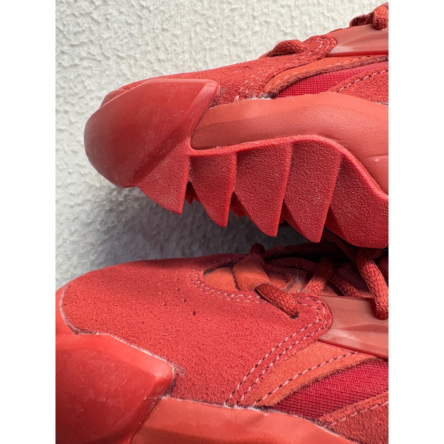 Reebok Club Cardi Casual Red Sneakers Size 7.5 Womens #356B