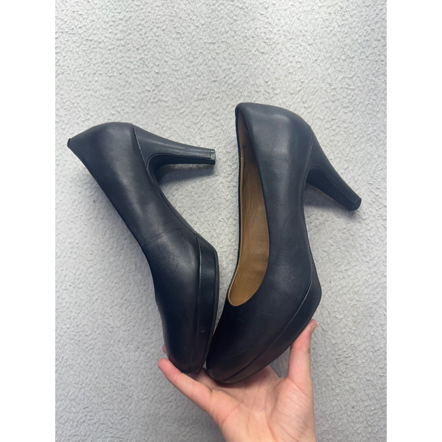 Clarks Black Leather Cushioned Heels Classic Round Toe Comfort Pumps #9811