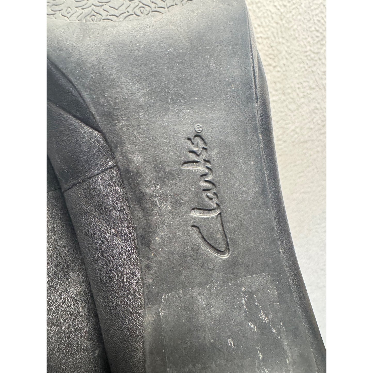 Clarks Black Leather Cushioned Heels Classic Round Toe Comfort Pumps #9811