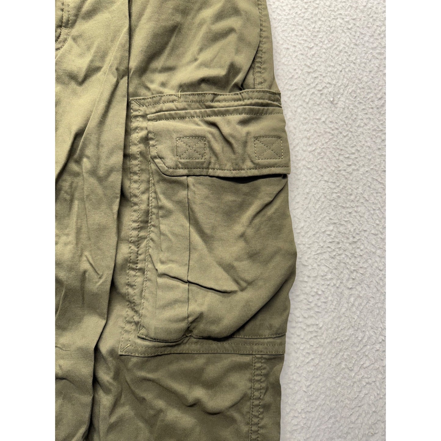 Duluth Trading Co. Cargo Pants M Green Nylon Spandex #9091