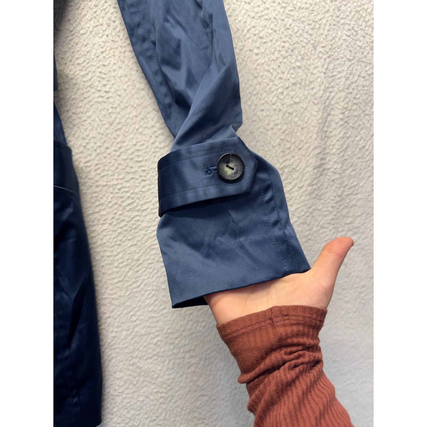 Double-Breasted Navy Trench Coat With Belt & Button Details Size M #9346