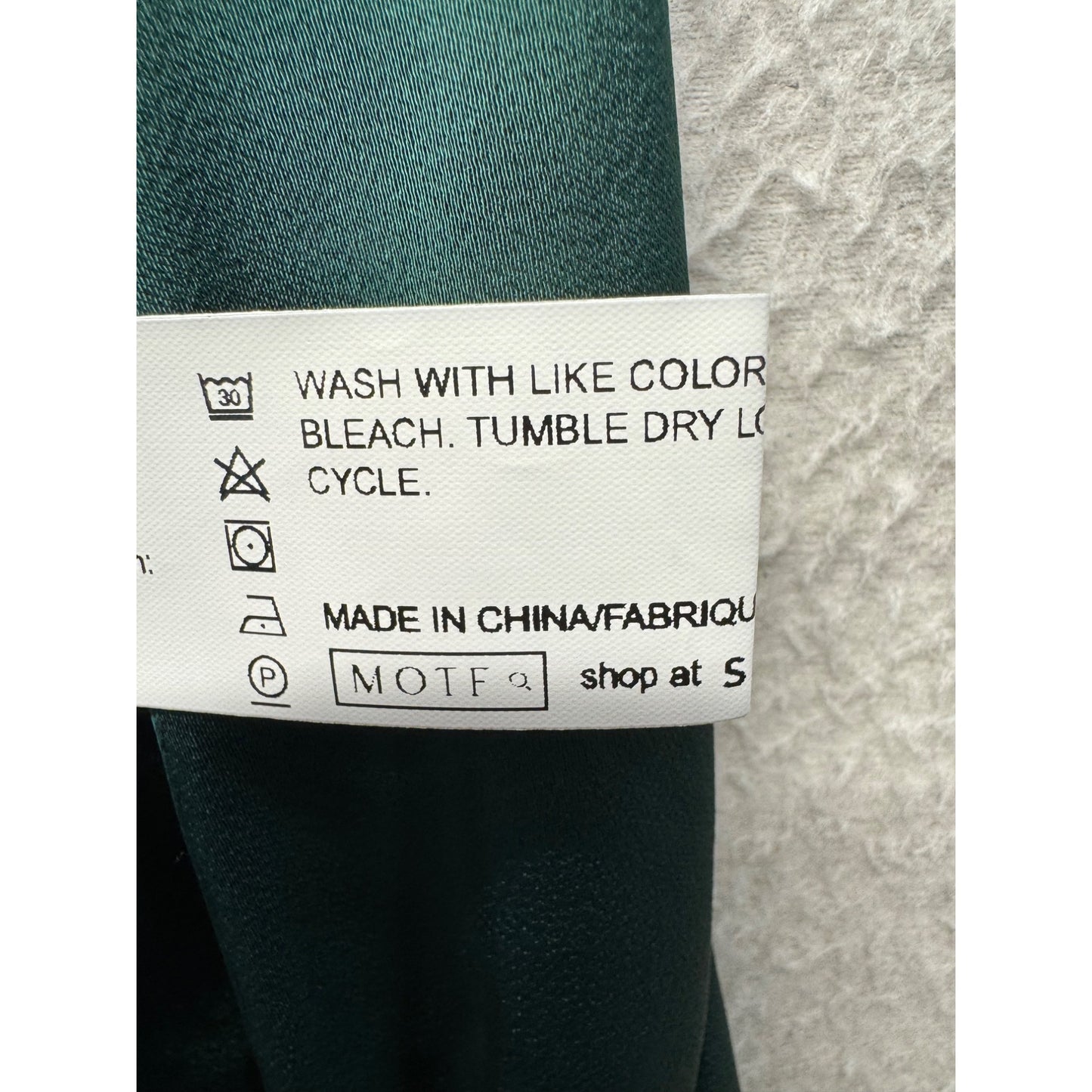 Motf XS Green Long-Sleeve Satin A-Line Dress With Gold Button Cuffs #9997