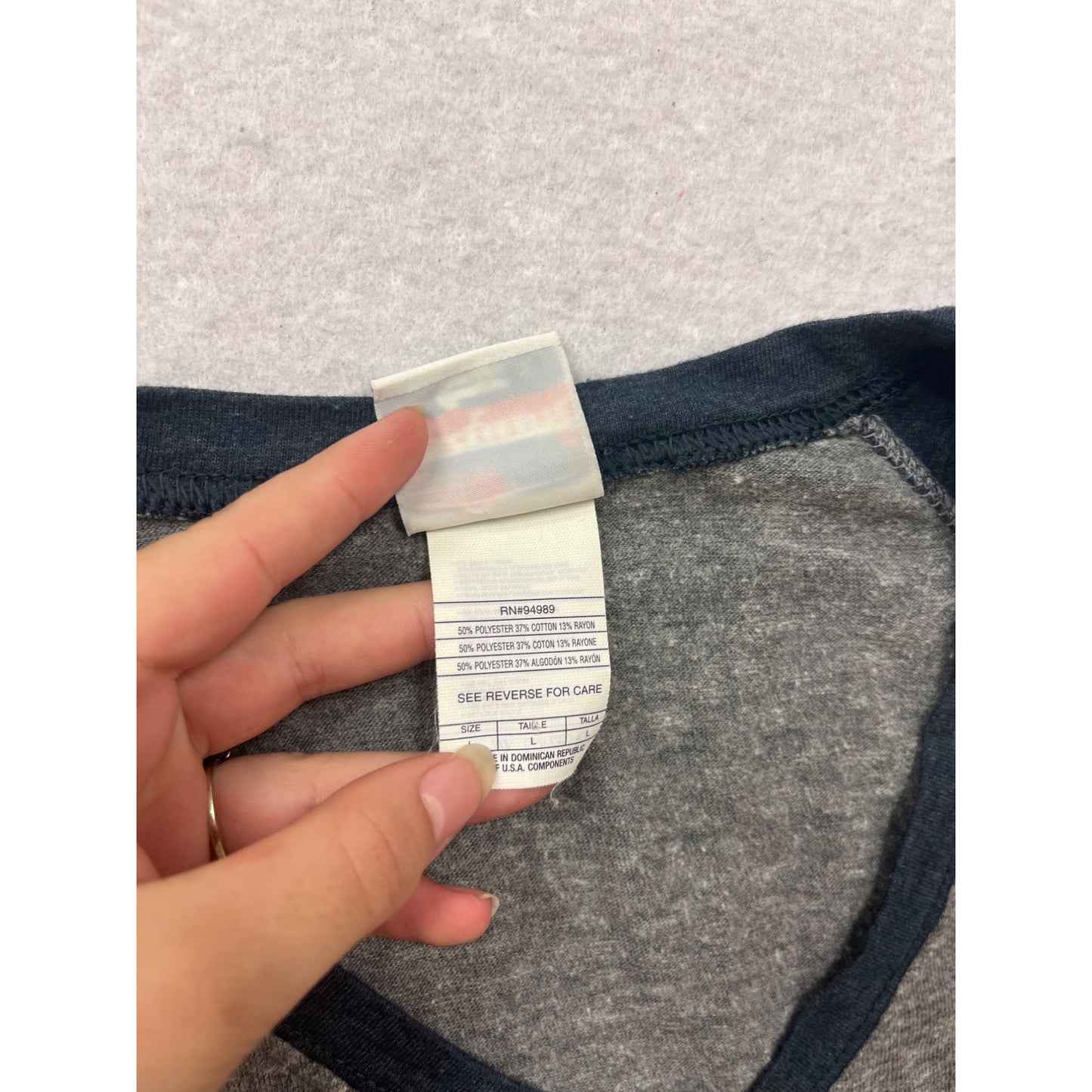 Minnesota Twins V-Neck T-Shirt By Genuine Merchandise - Size L #294A