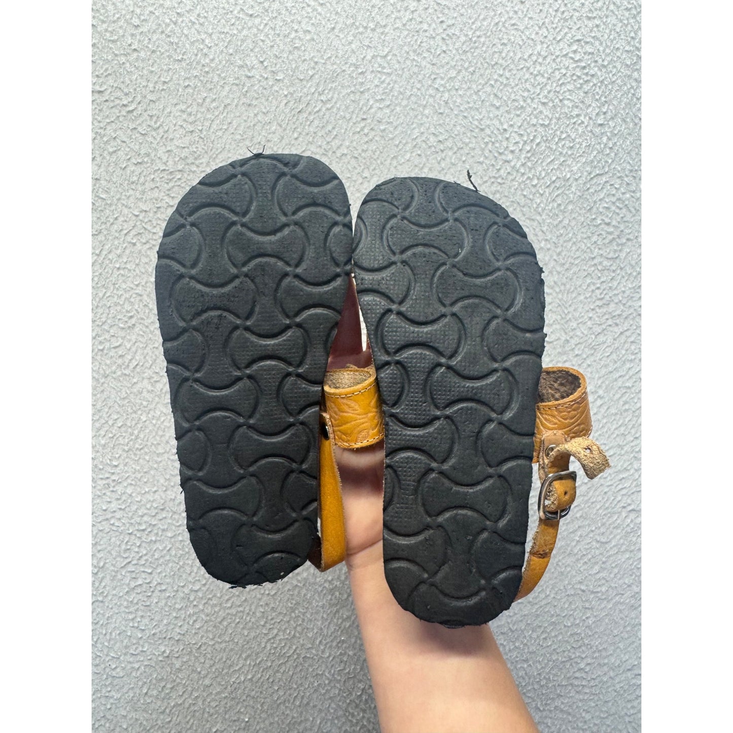 Handcrafted Yellow Leather Sandals Floral & Adjustable Straps Size 8 #9795