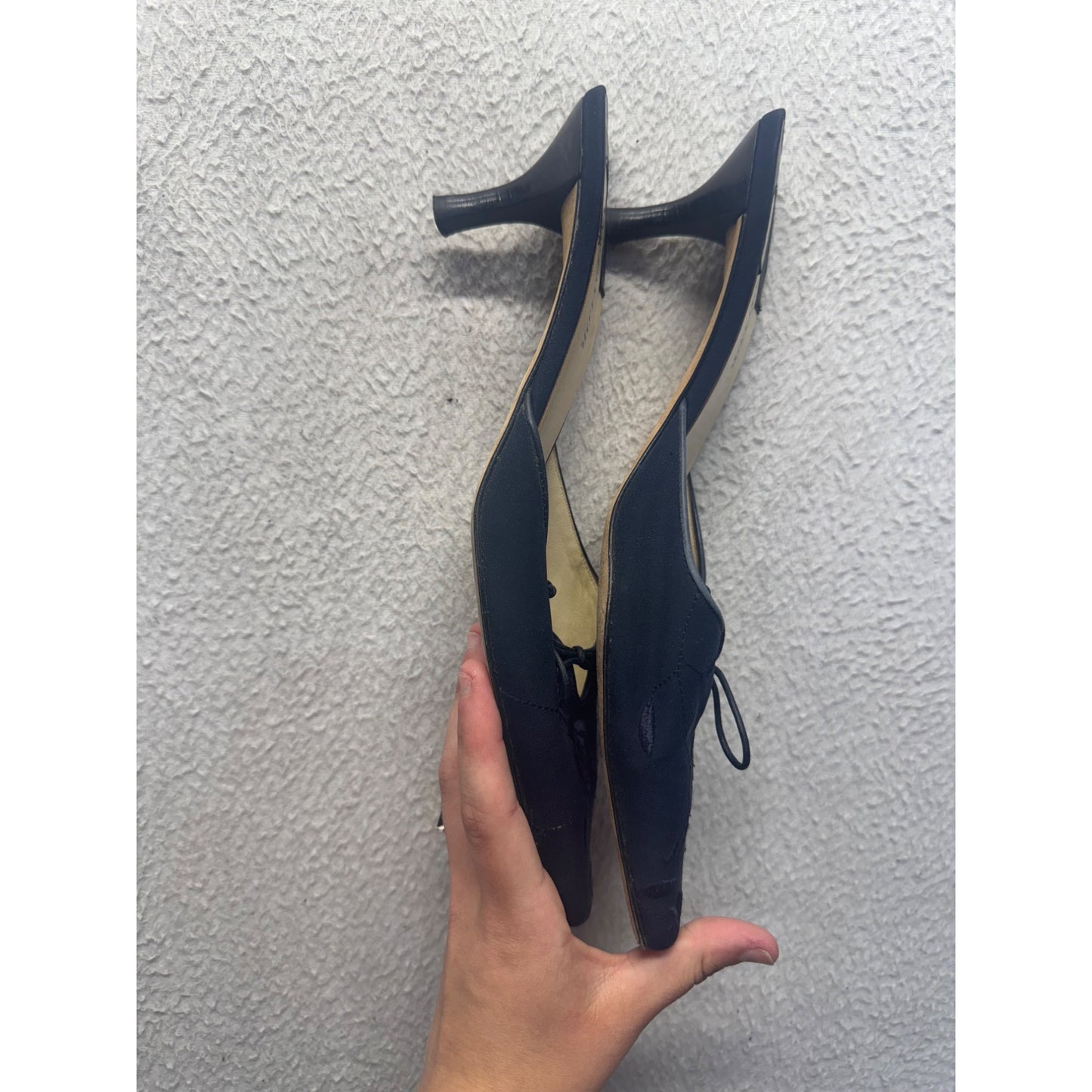 Ann Taylor Navy Blue Embroidered Satin Kitten Heel Mules Size 8.5 M #9807