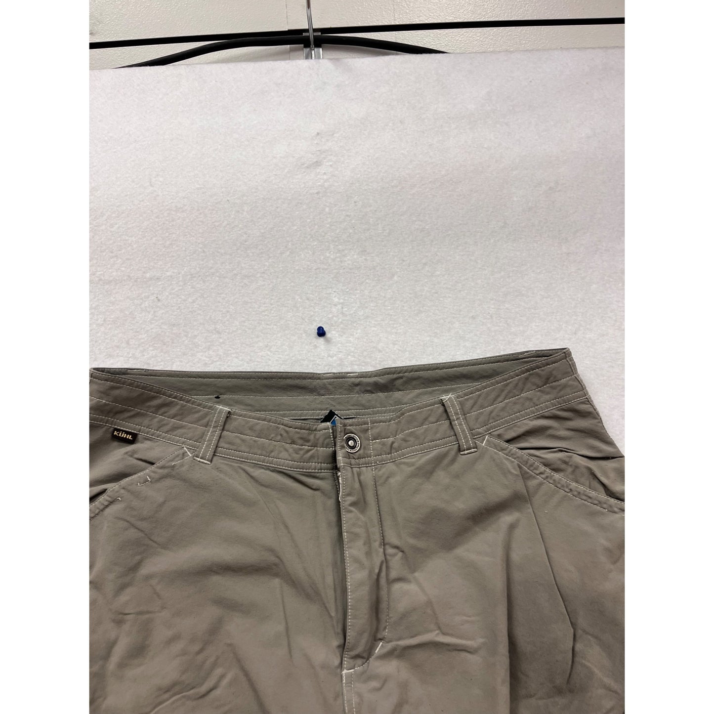 Kuhl Outdoor Hiking Shorts Khaki Cargo Pockets Size 38 #793A