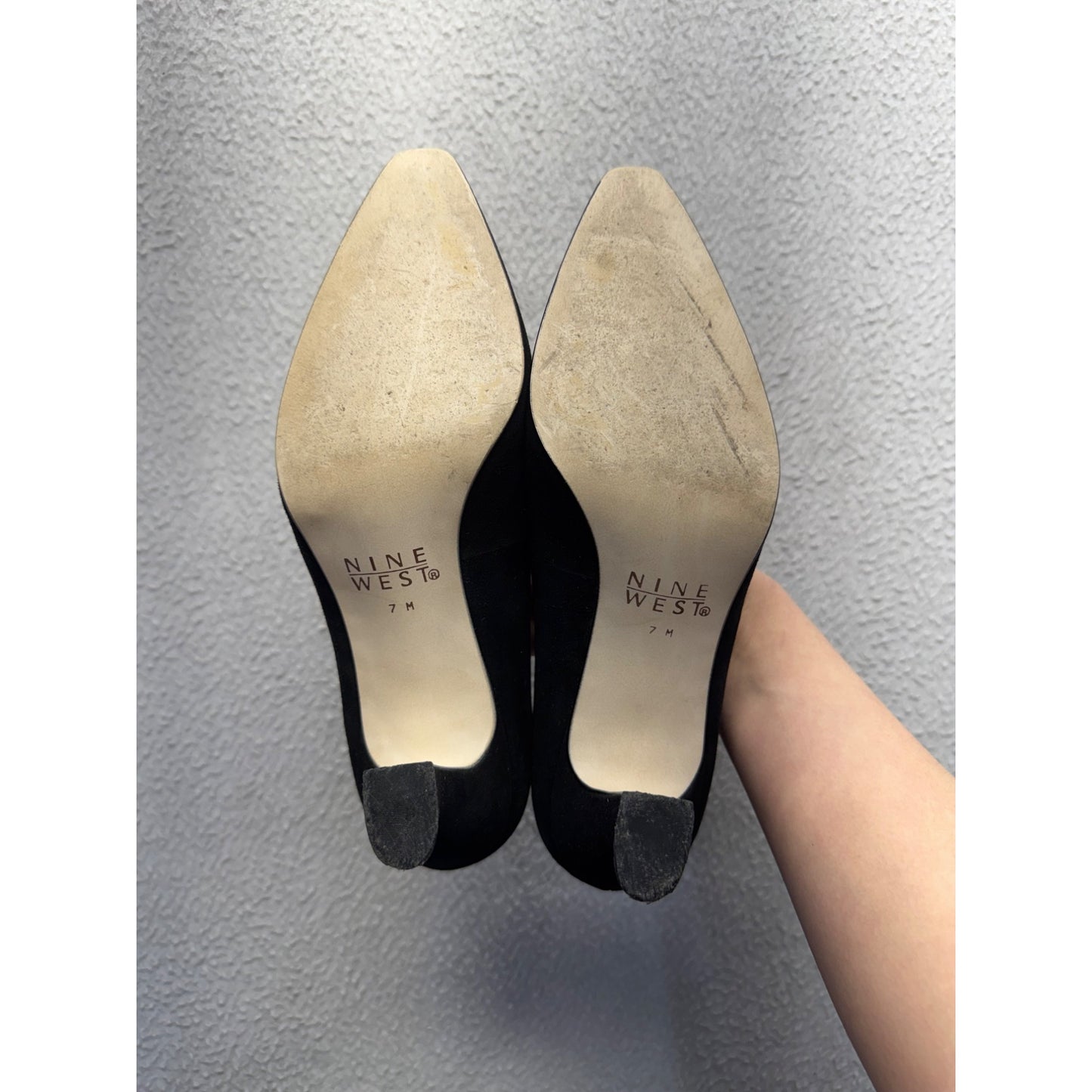 Nine West Black Suede Heels Pointed Toe Slip-On Shoes 7M #9617
