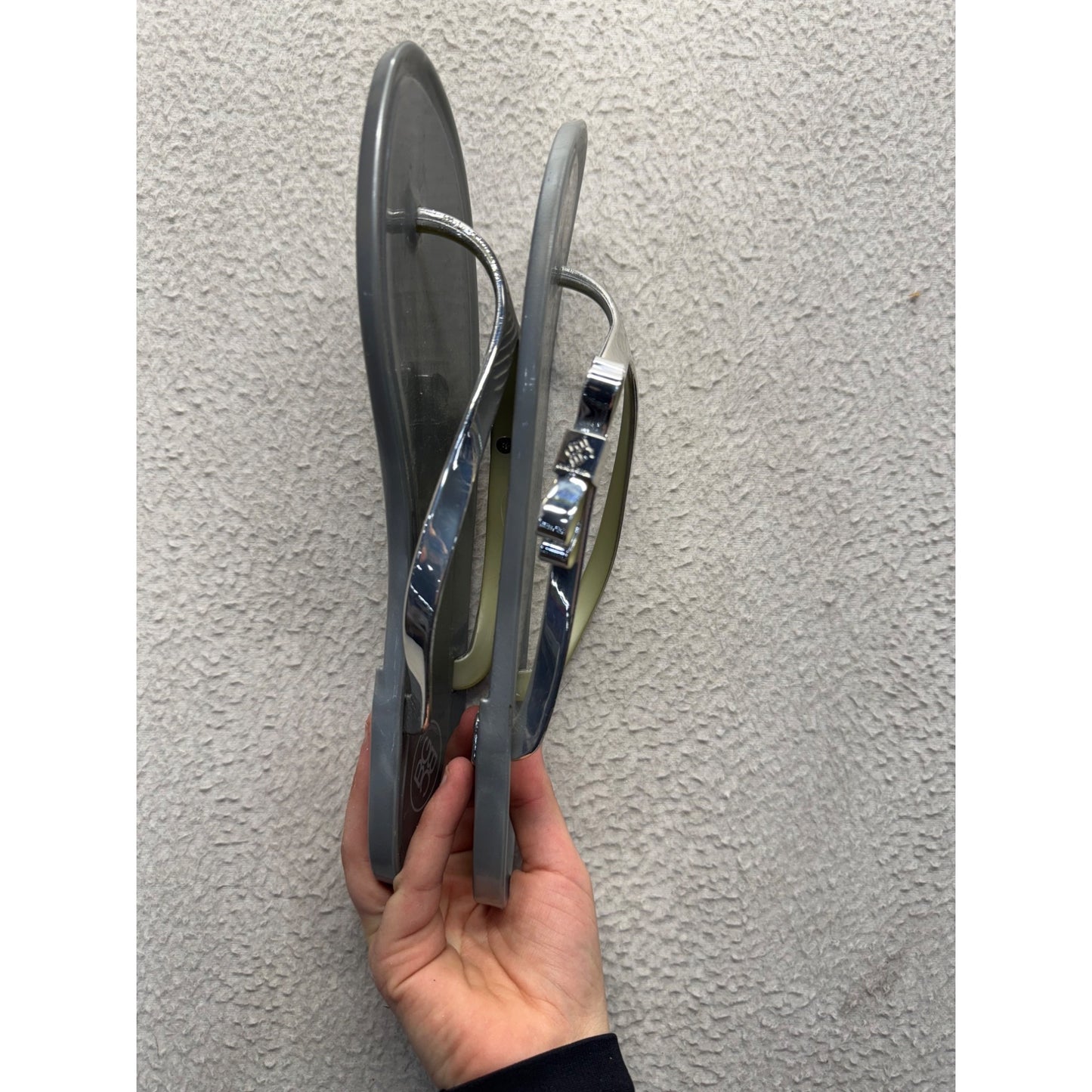 Silver Metallic Bow Jelly Sandals With Olive Straps Size M #9395