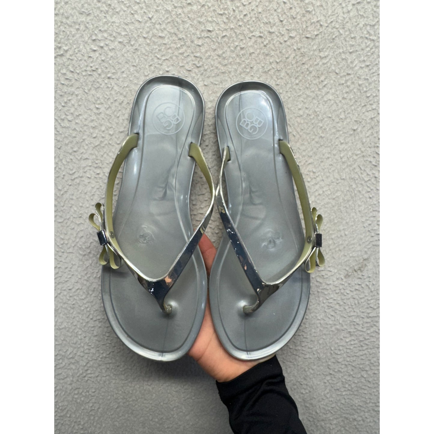 Silver Metallic Bow Jelly Sandals With Olive Straps Size M #9395