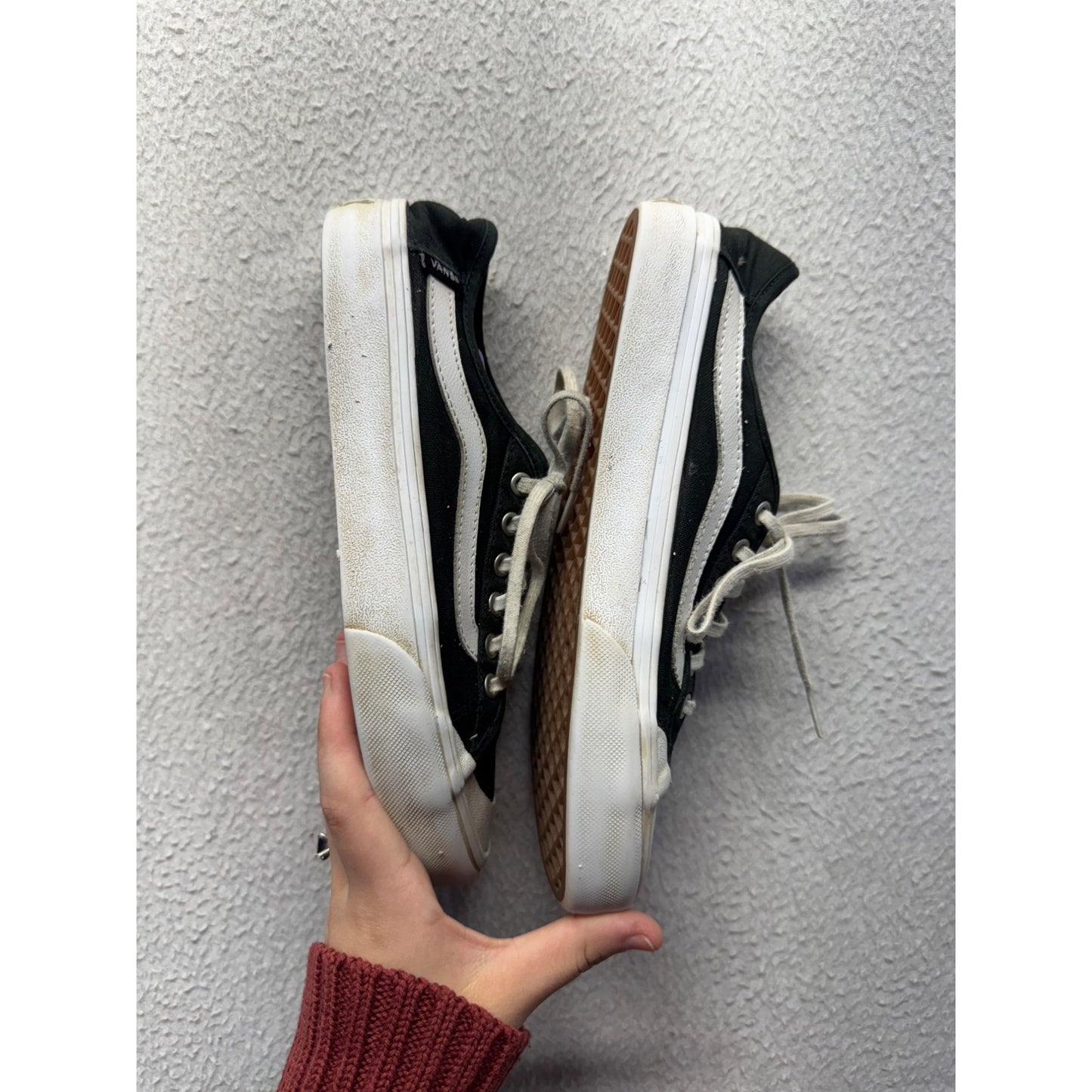 Vintage Vans Old Skool Black & White Canvas Sneakers Size 7.5 Skater 332B