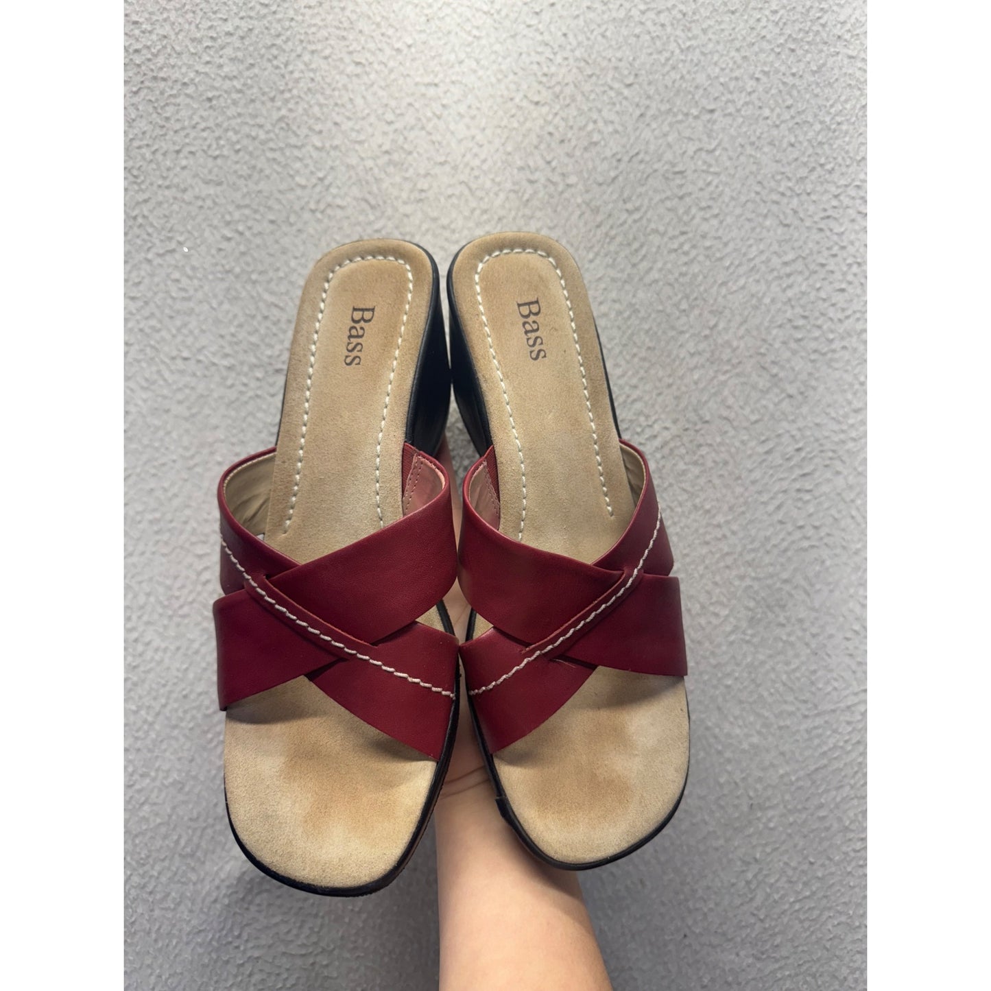 Bass Red & Black Leather Crossover Slide Sandals W/ Cushioned Sole Size 8 #9819