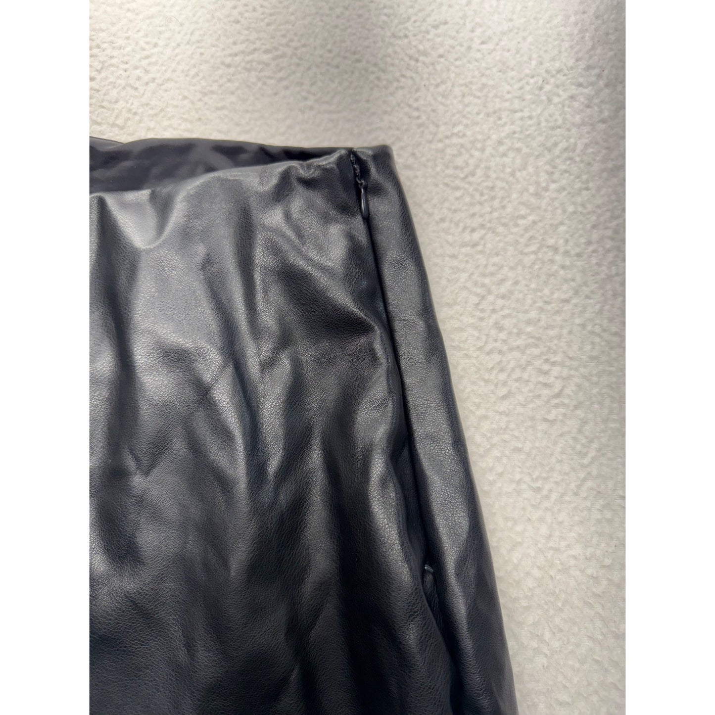 Fabletics 2X Black Faux Leather HighRise Pants Stretchy/Comfortable 452B