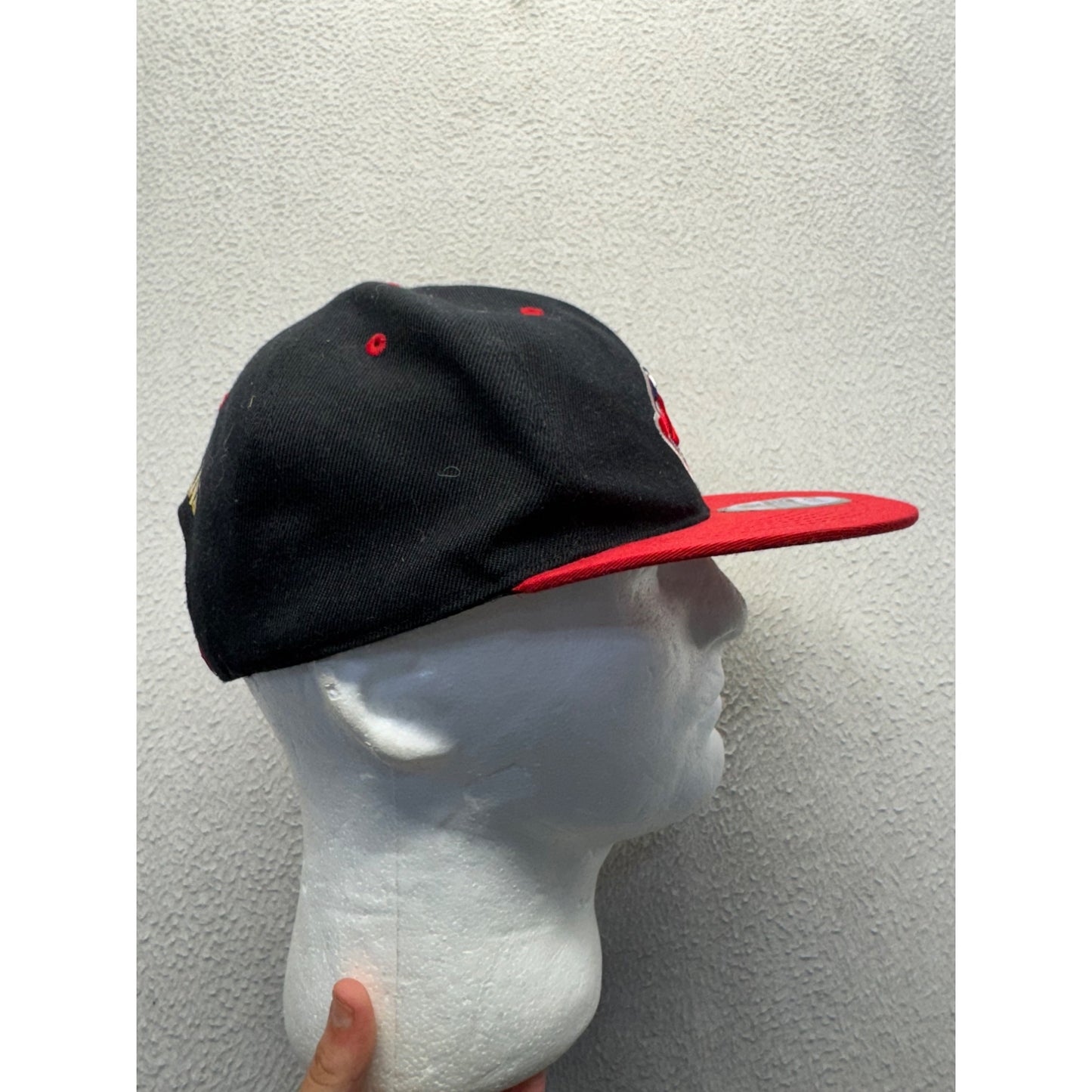 Cleveland Black & Red Snapback Hat With Embroidered Logo By Headcoverz 29B
