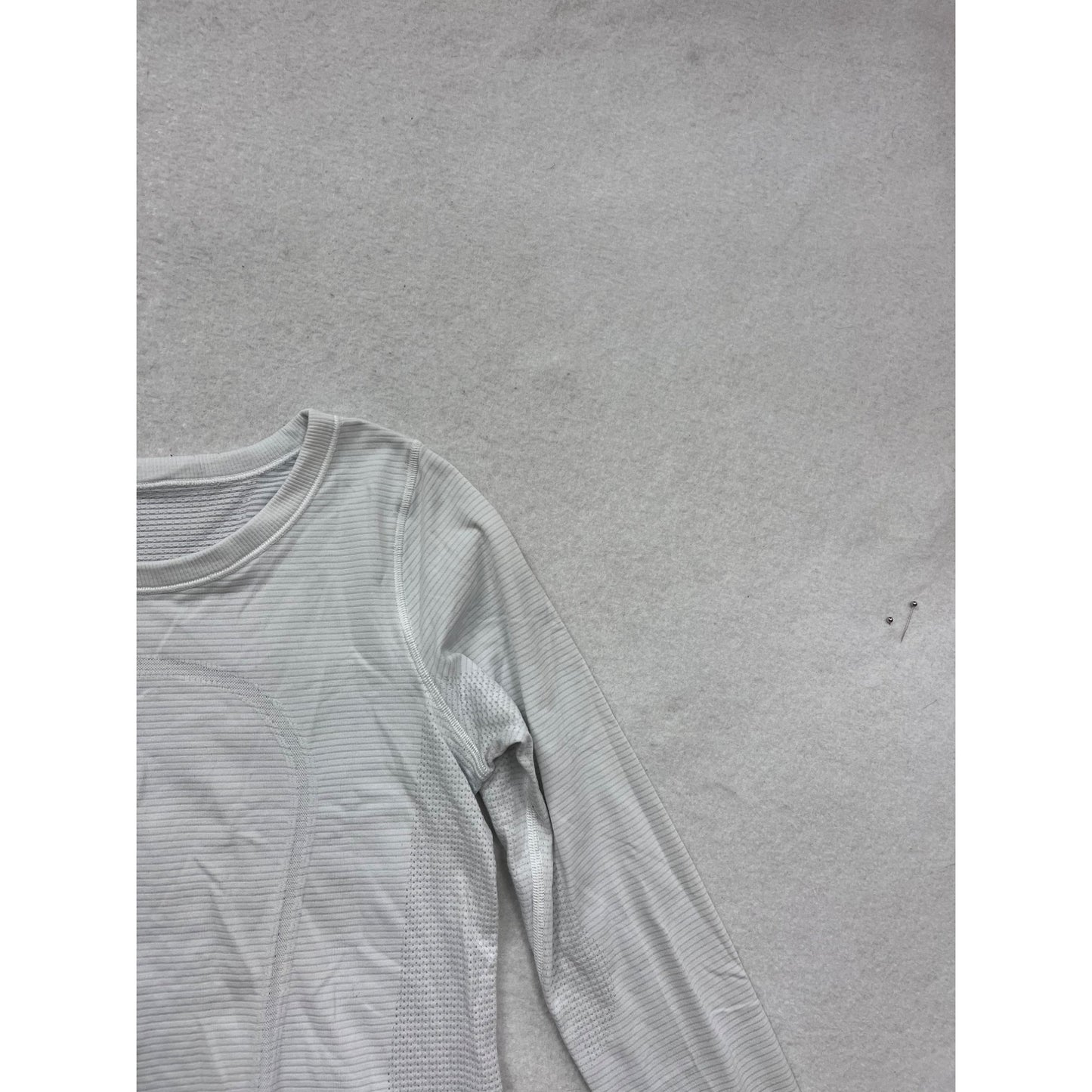 Lululemon White Long Sleeve Athletic Top #321A