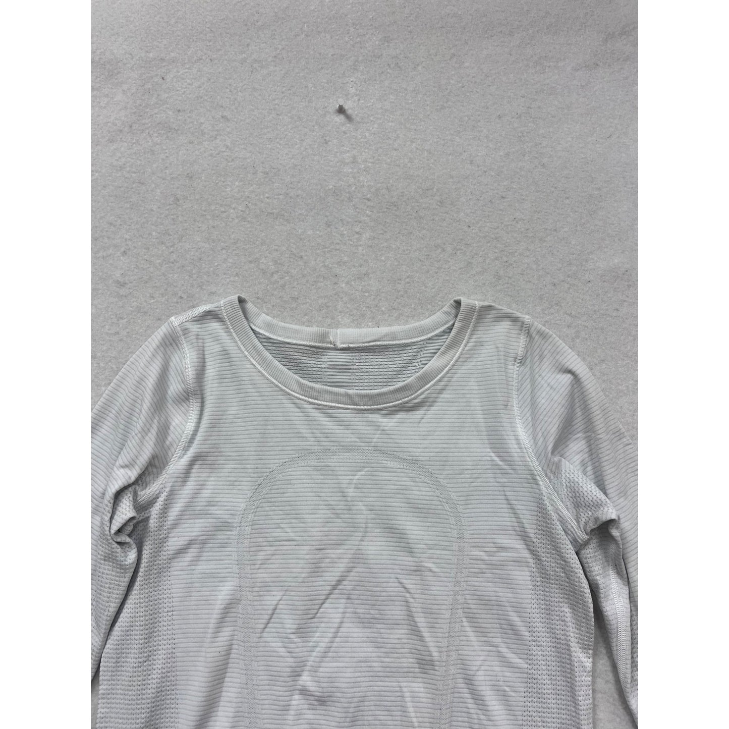 Lululemon White Long Sleeve Athletic Top #321A