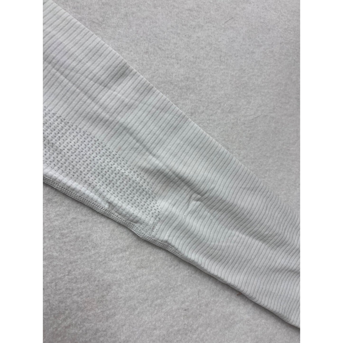 Lululemon White Long Sleeve Athletic Top #321A