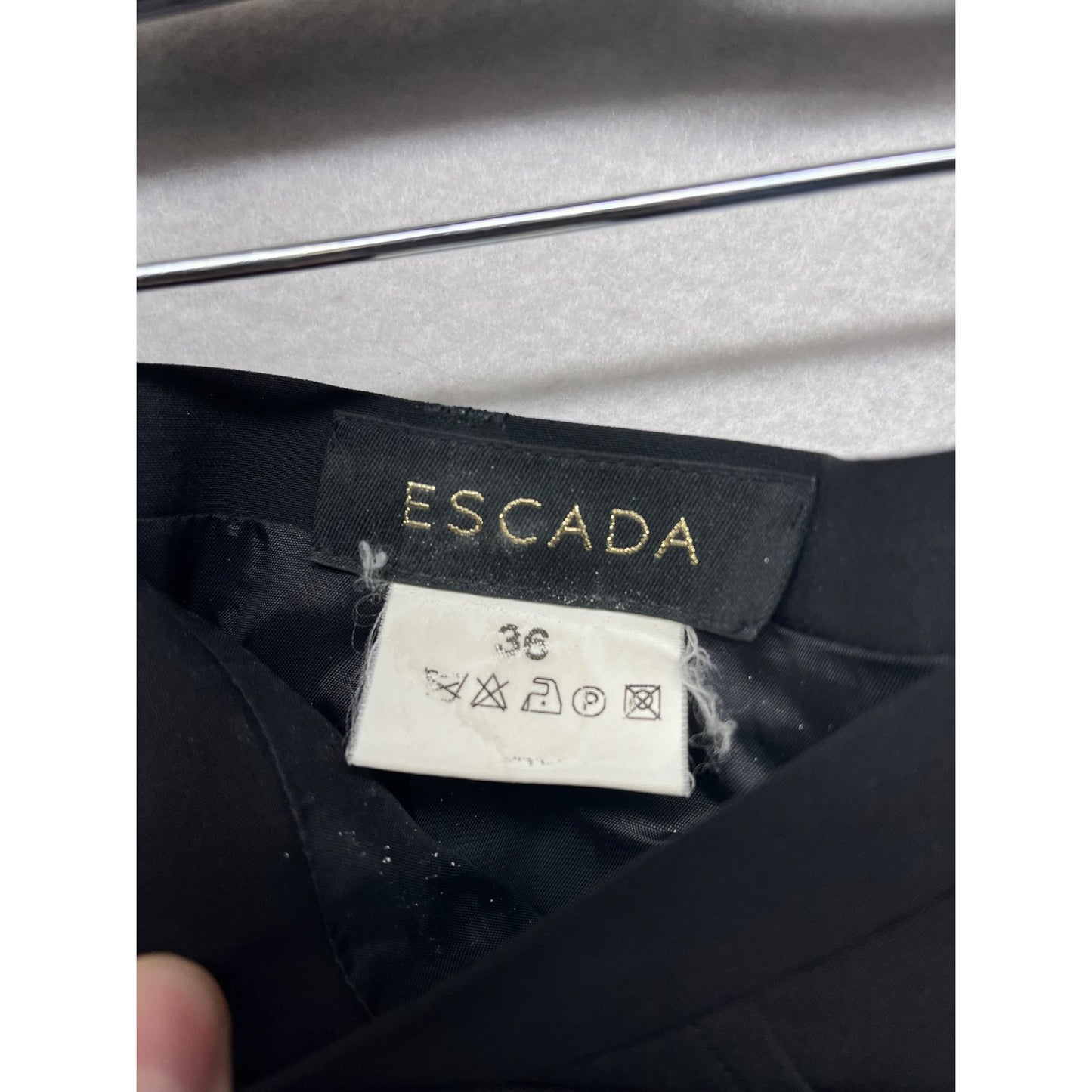 Women’s Escada Black Skirt #2775