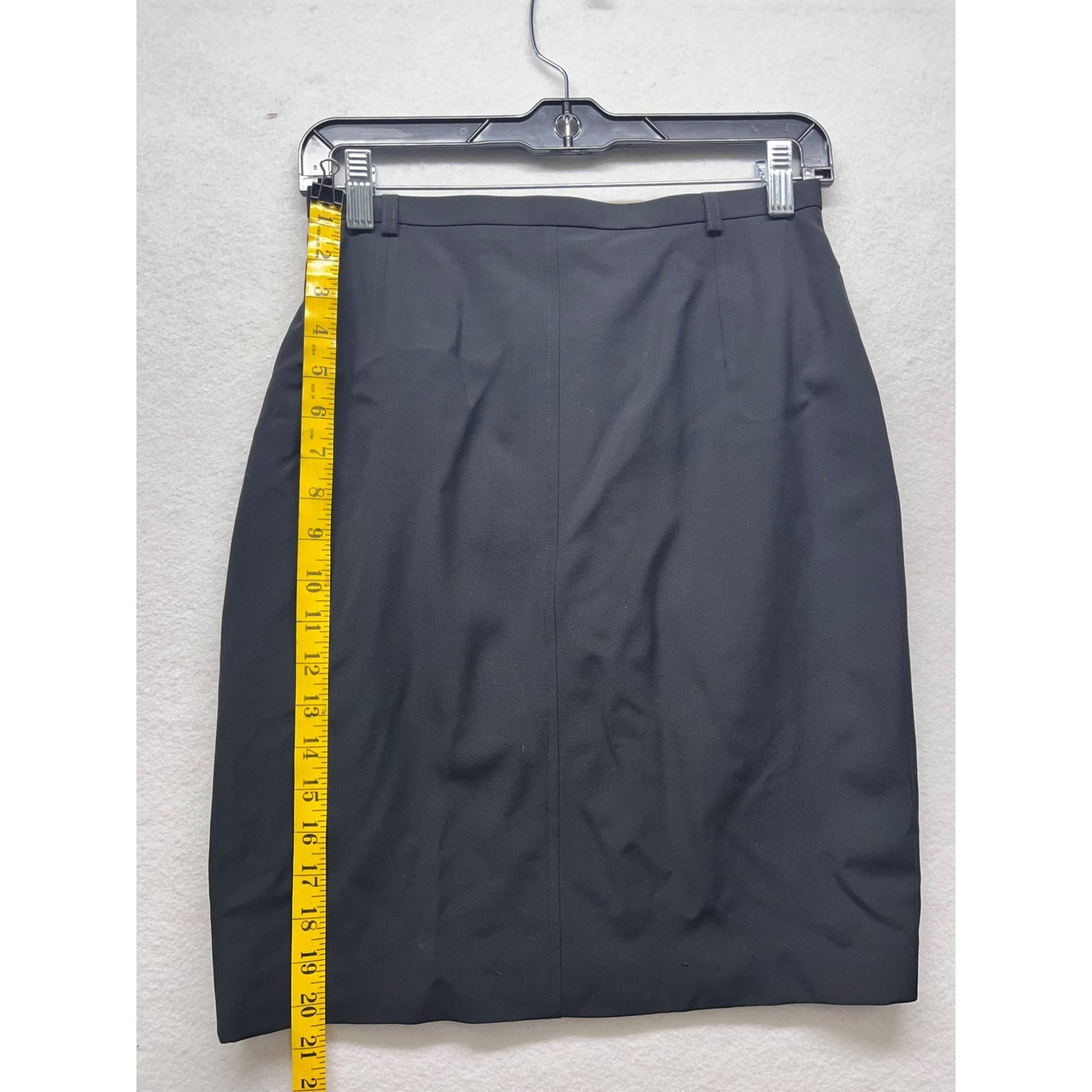 Women’s Escada Black Skirt #2775