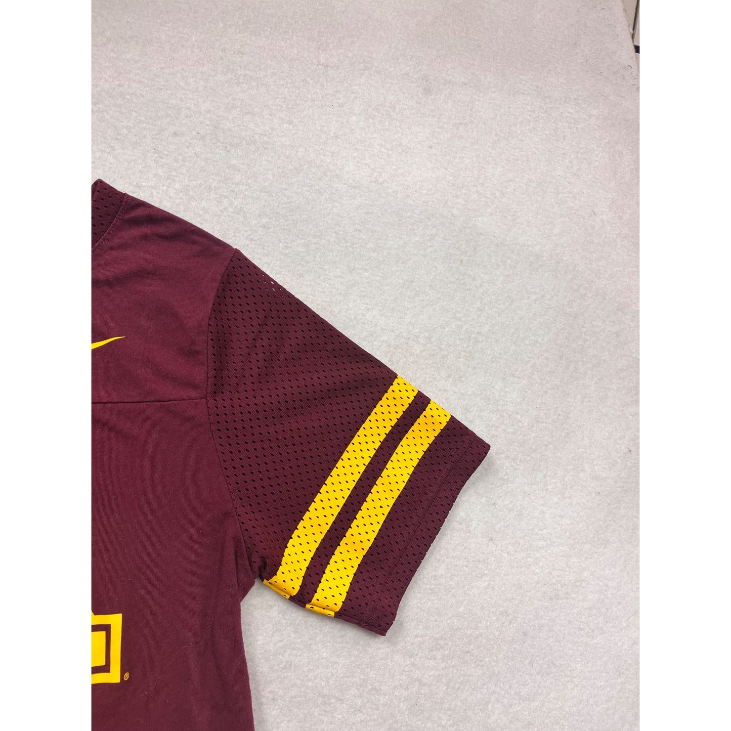 Nike Minnesota Golden Gophers Maroon & Gold Short Sleeve Athletic Tee M #951A