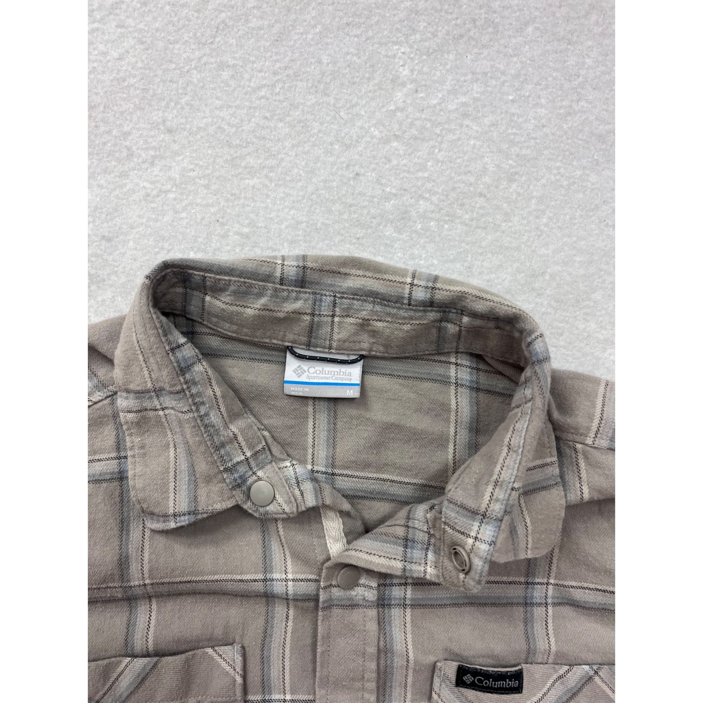 Columbia Medium Plaid Button-Up Shirt Tan & Gray Long Sleeve #8829