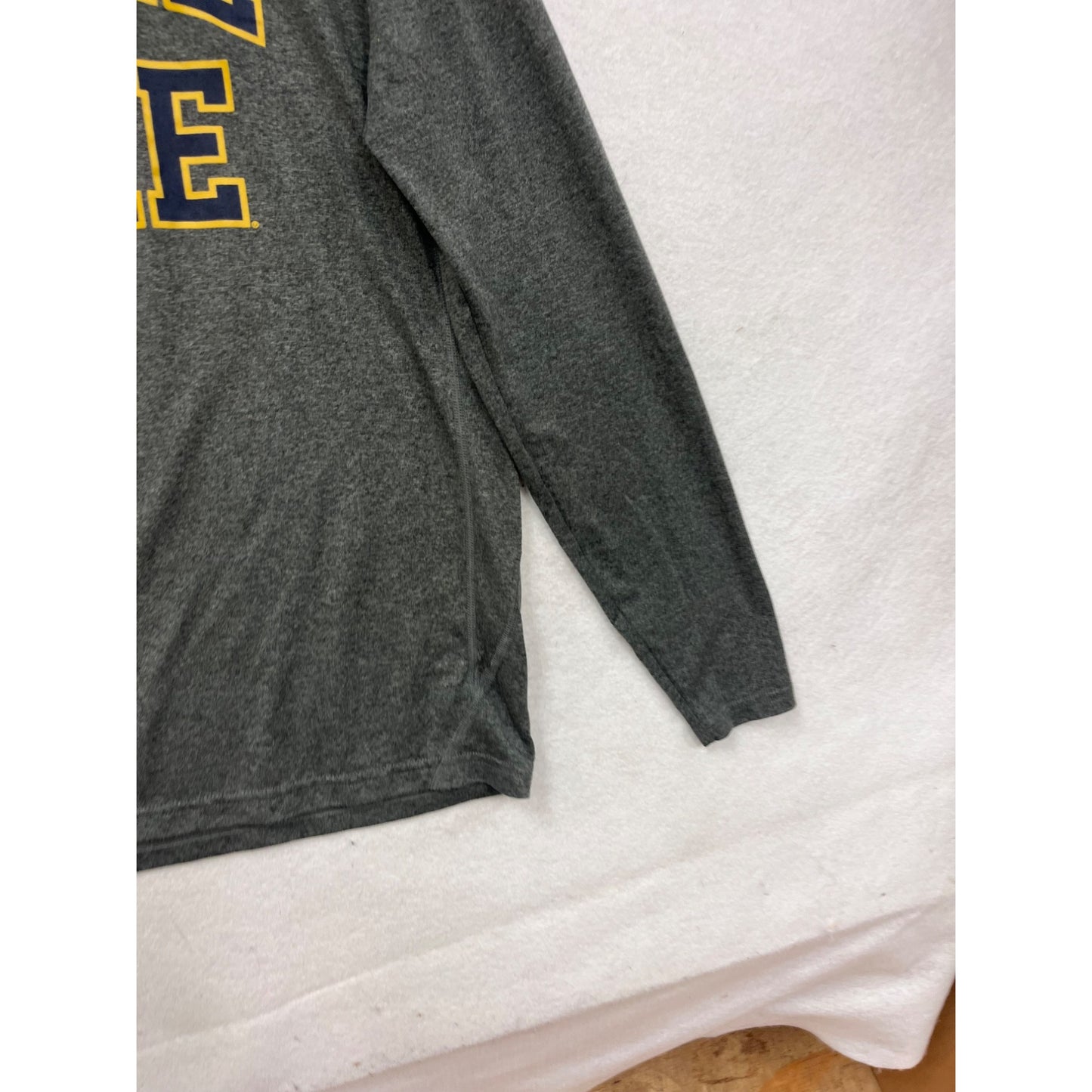 Under Armour Notre Dame Long-Sleeve Loose Fit Gray Shirt LG #8932