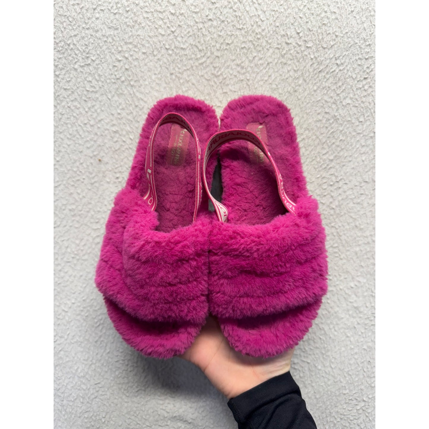 Koolaburra By UGG Pink Fluffy Slippers With Elastic Strap & Platform Sole  #9794