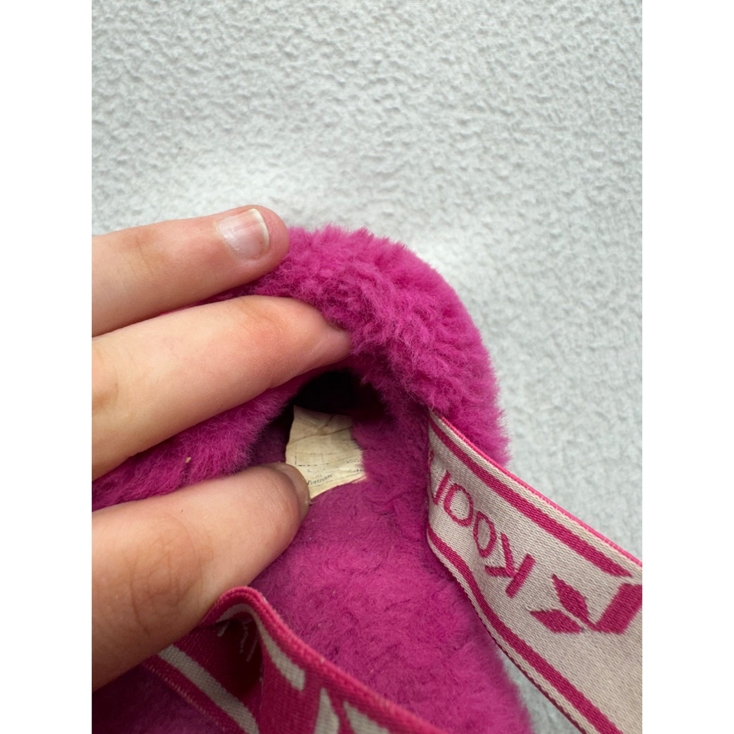 Koolaburra By UGG Pink Fluffy Slippers With Elastic Strap & Platform Sole  #9794