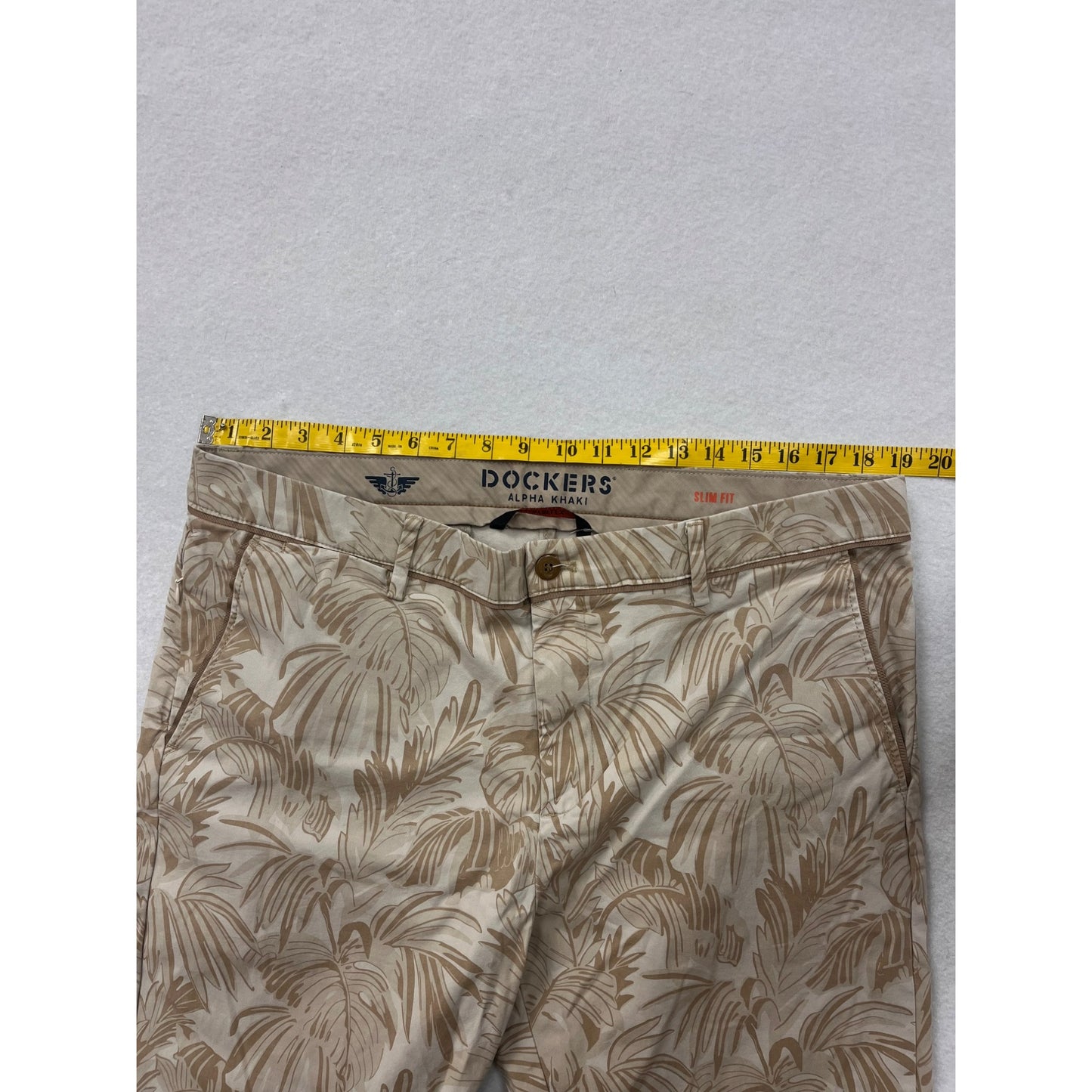 Men’s Dockers Slim Fit Alpha Khaki Printed Pants #2982