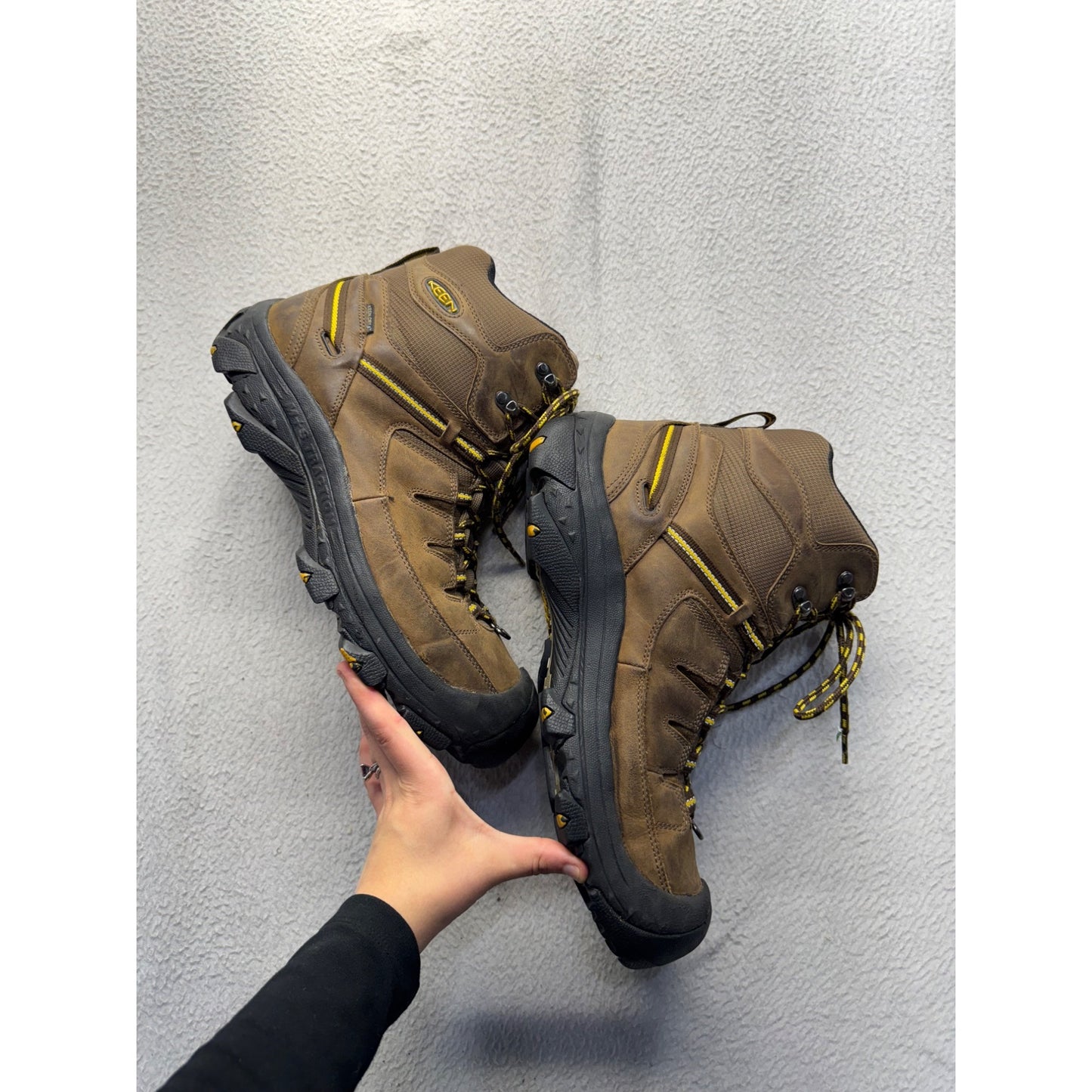 Keen Waterproof Brown Hiking Boots Size 10 Lace-Up Outdoor Shoes #143B