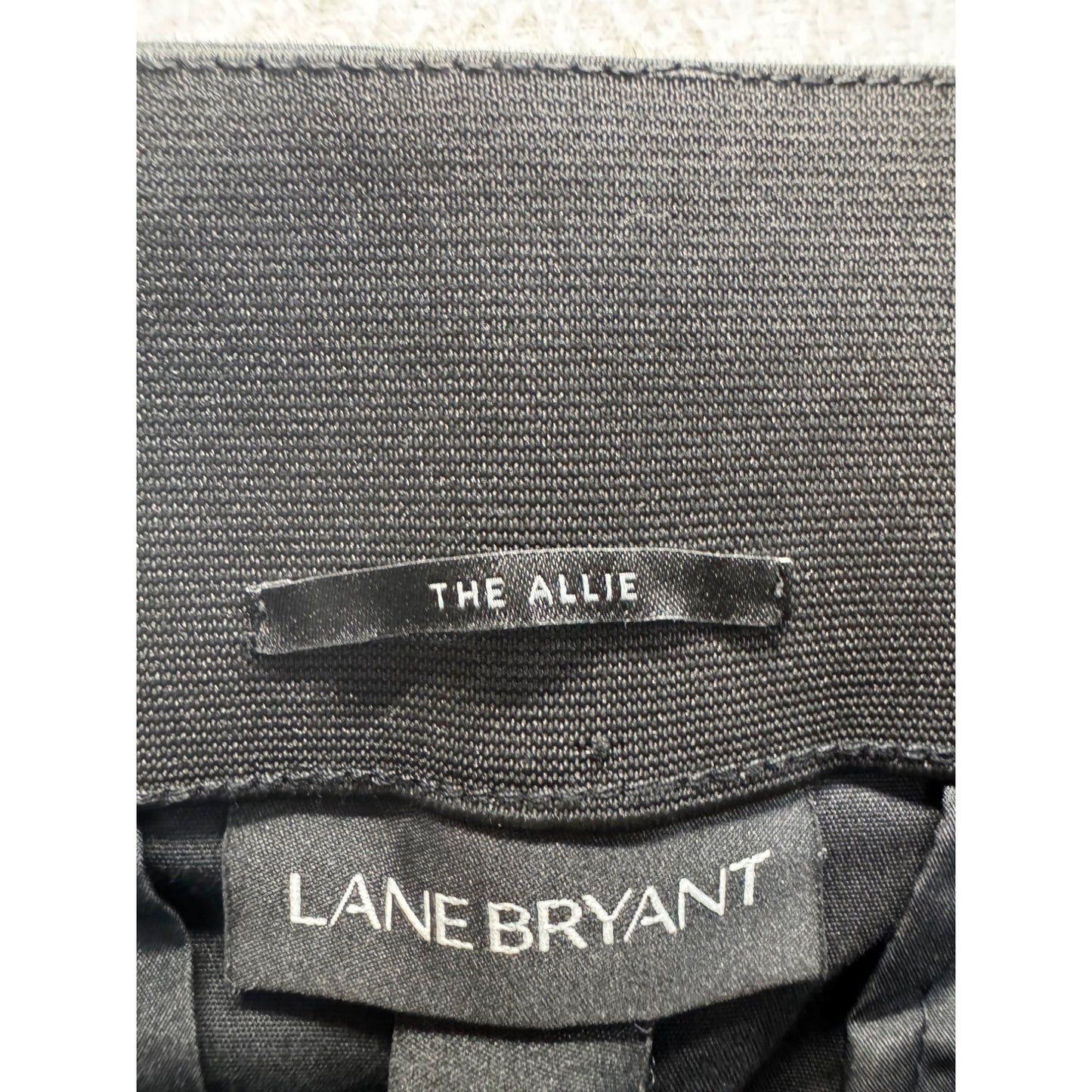 Lane Bryant The Allie Black Ruffle Hem Slacks Size 20 Cotton Blend #180B