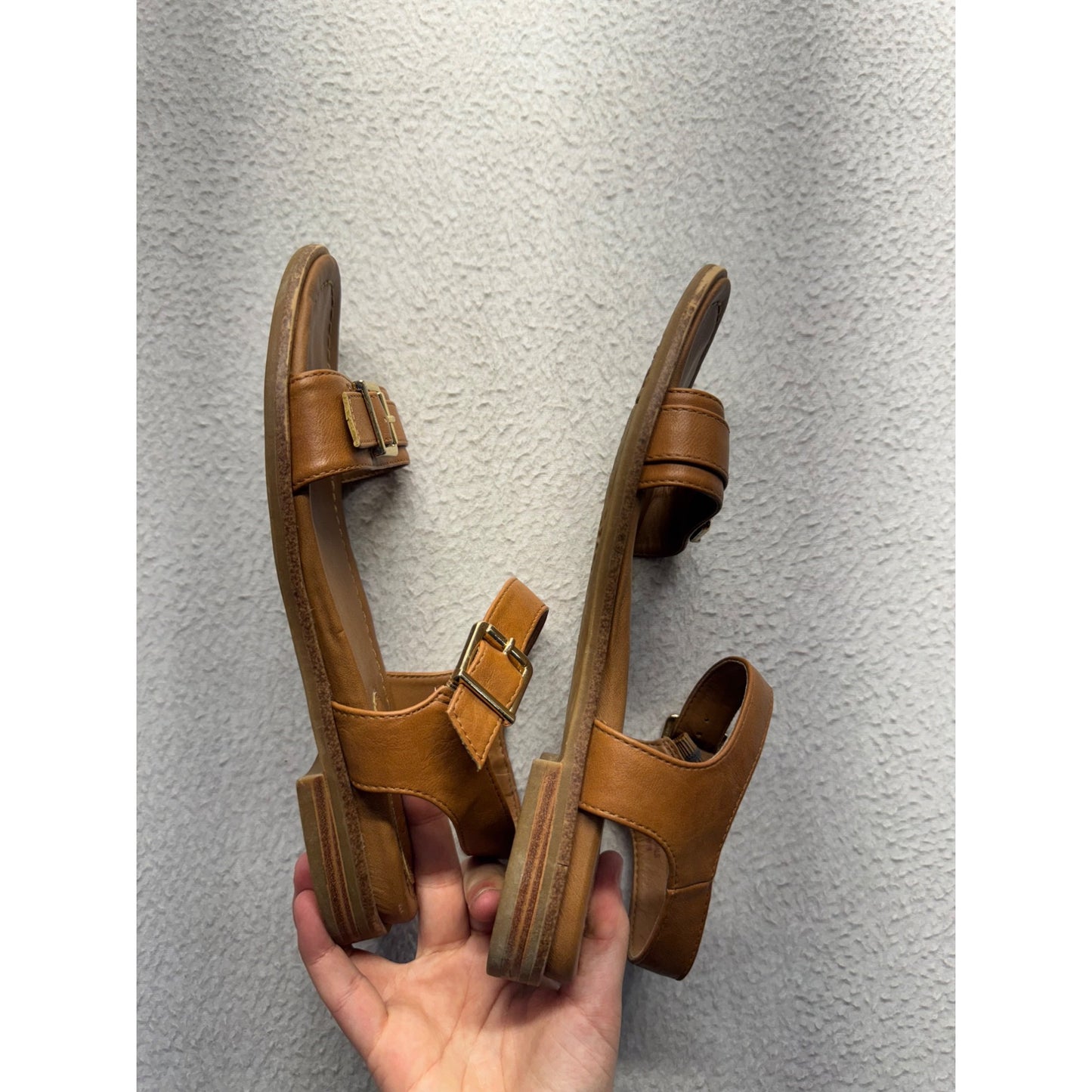 Eurosoft Tan Leather Sandals With Buckle Straps & Floral Outsole Size 10M #9246