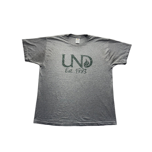 University Of North Dakota UND Gray T-Shirt XL #9061