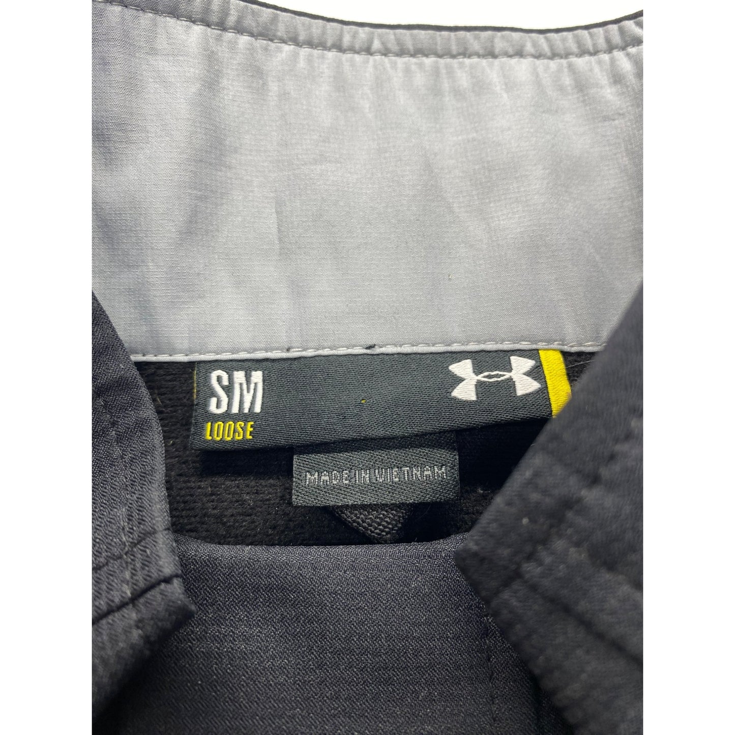 Lightweight UofM Under Armour jacket #3945