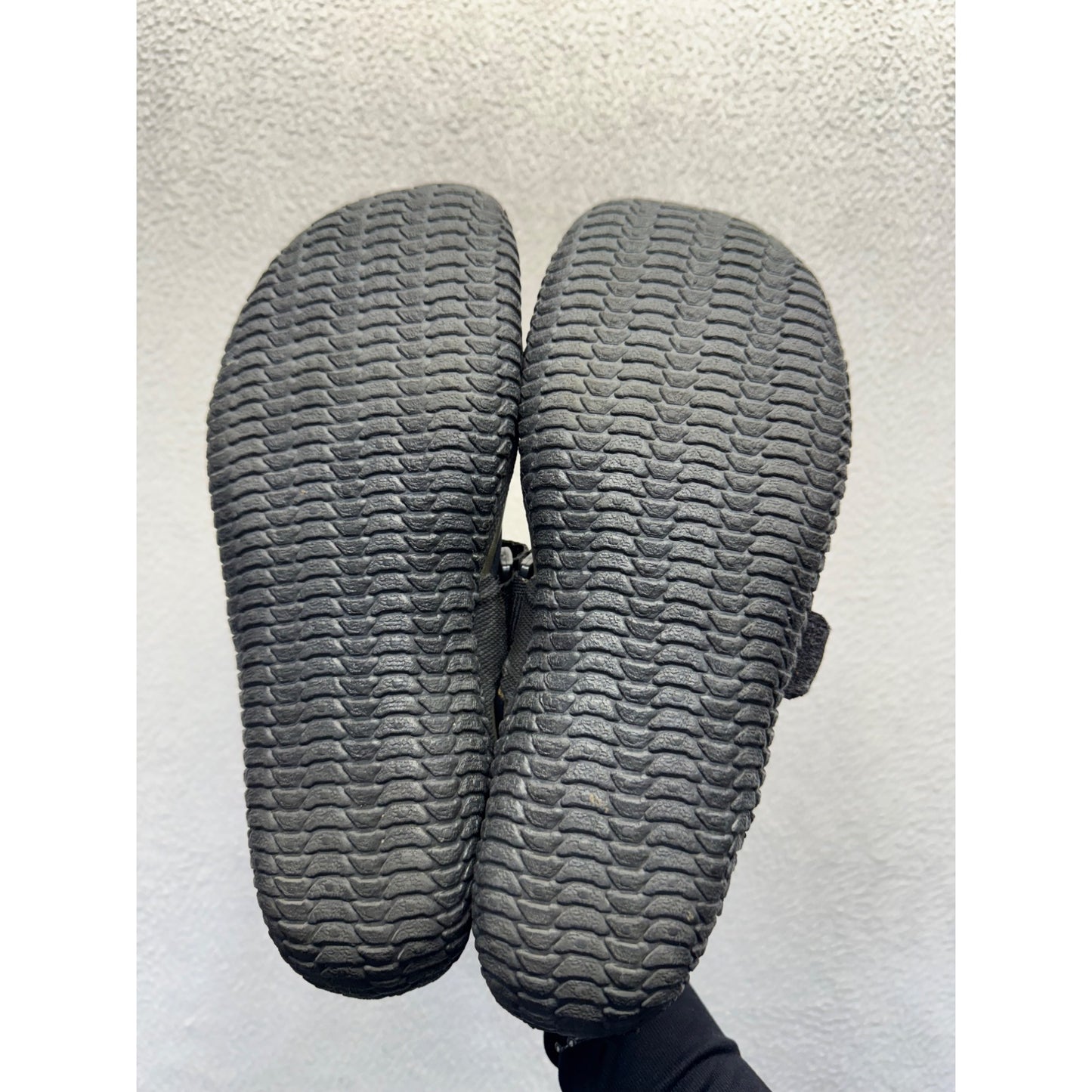 NRS Black & Gray Paddle Wetshoes With Adjustable Straps Neoprene Sole #9702